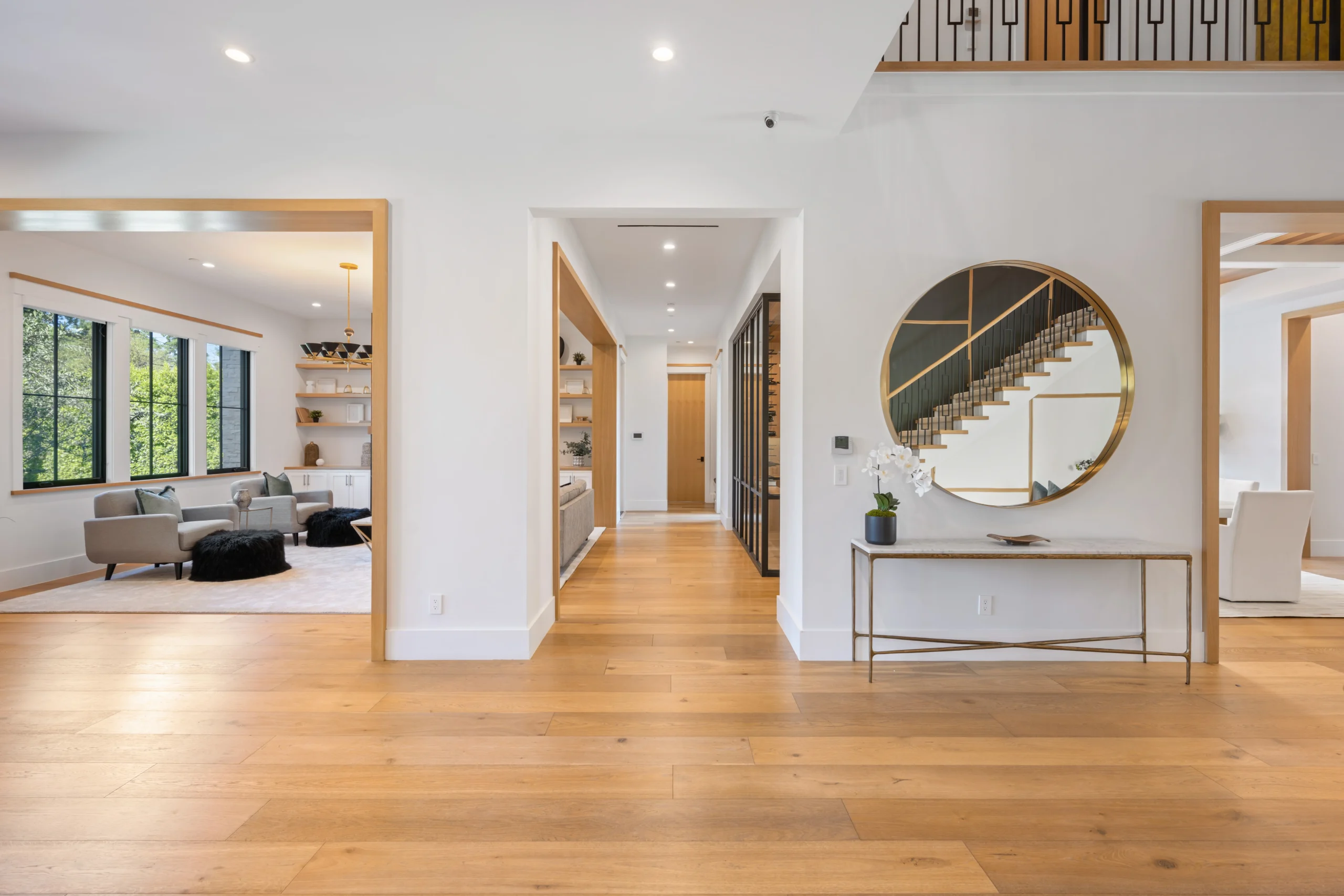 the-foyer-is-very-large-and-clean-with-white-walls-2026-01-07-07-15-25-utc